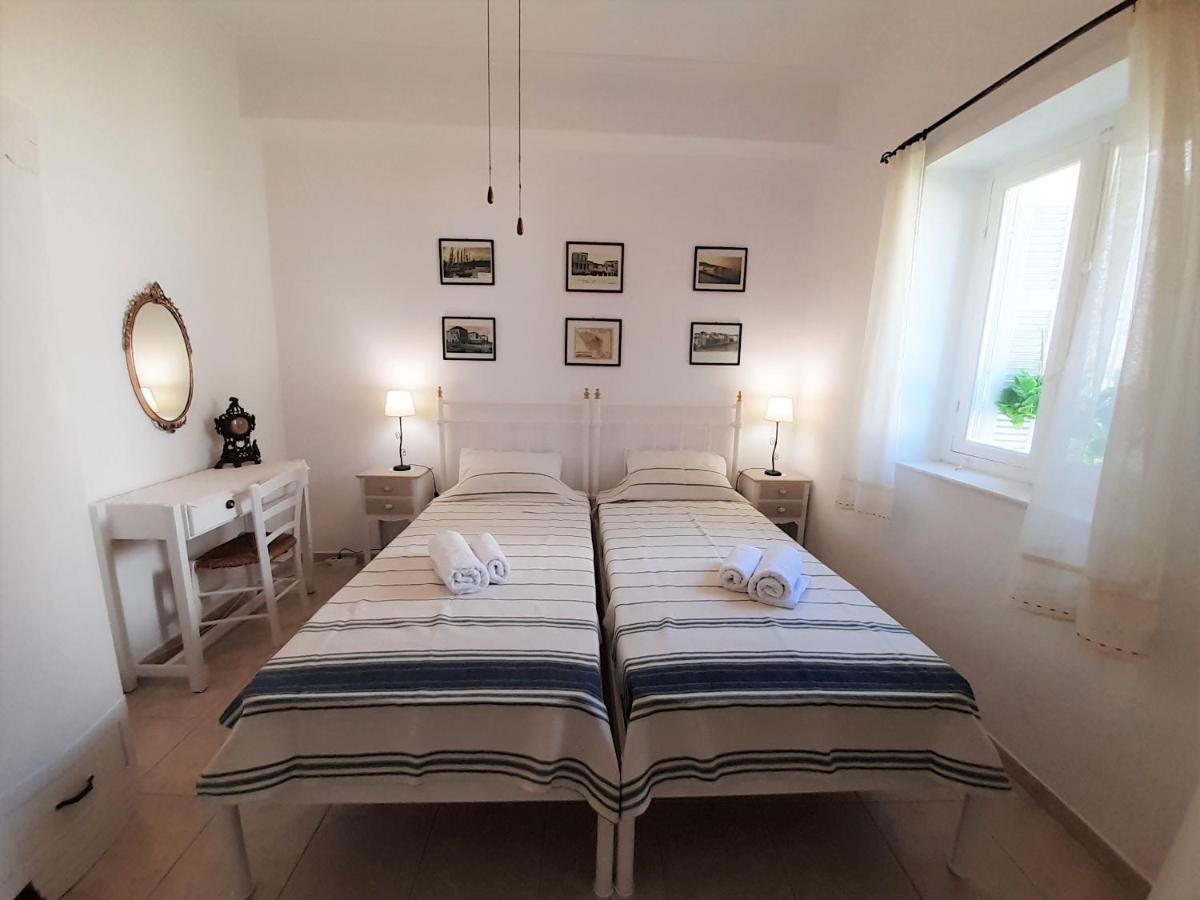 Dapia Holiday Home Spetses Town Ngoại thất bức ảnh