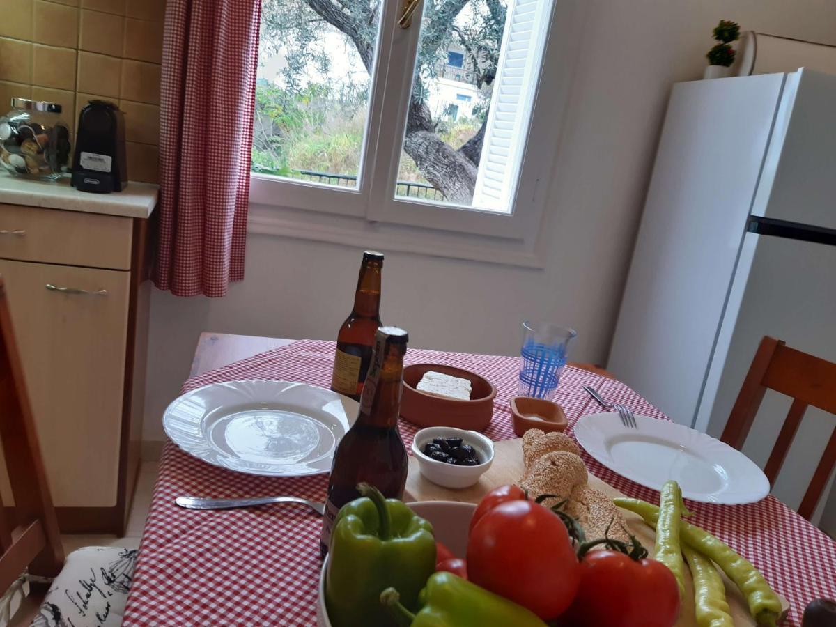 Dapia Holiday Home Spetses Town Ngoại thất bức ảnh