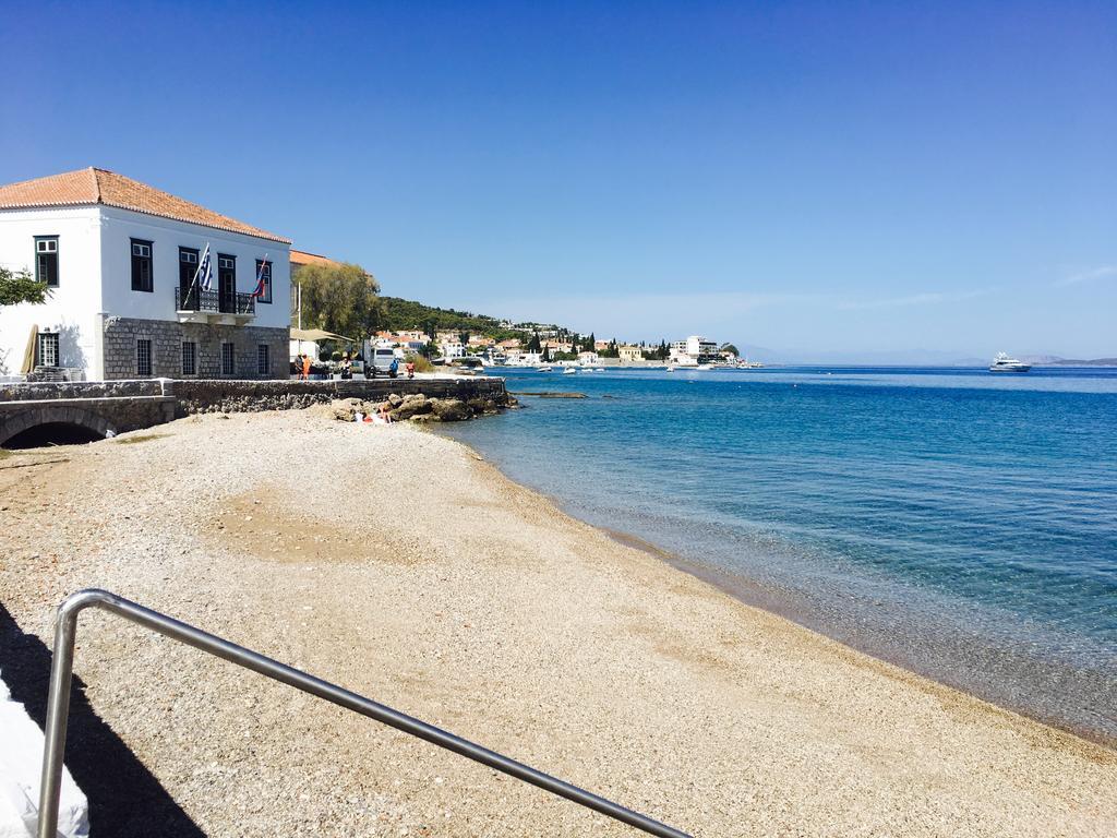 Dapia Holiday Home Spetses Town Ngoại thất bức ảnh
